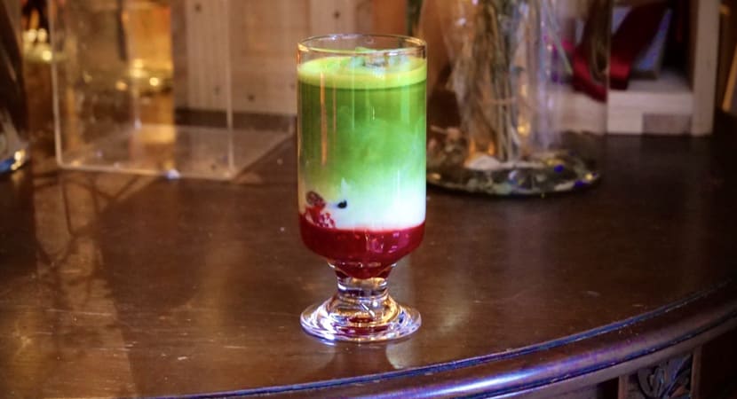 クレープとエスプレッソとかまくら茶房の抹茶ラテ