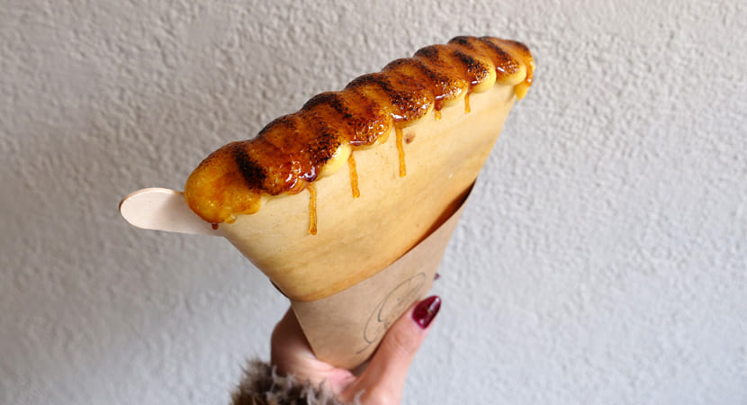 クレープとエスプレッソと松本のデッキ