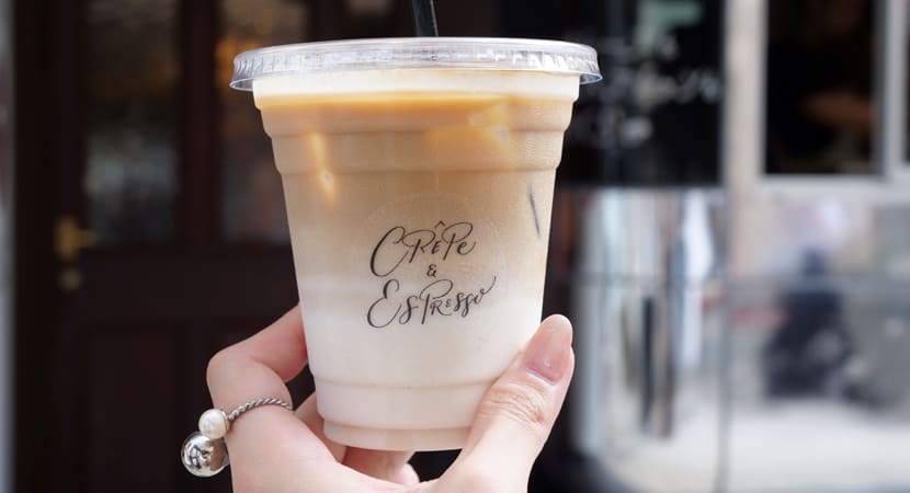 福岡・中央区のカフェ クレープとエスプレッソと いくらのカフェラテ