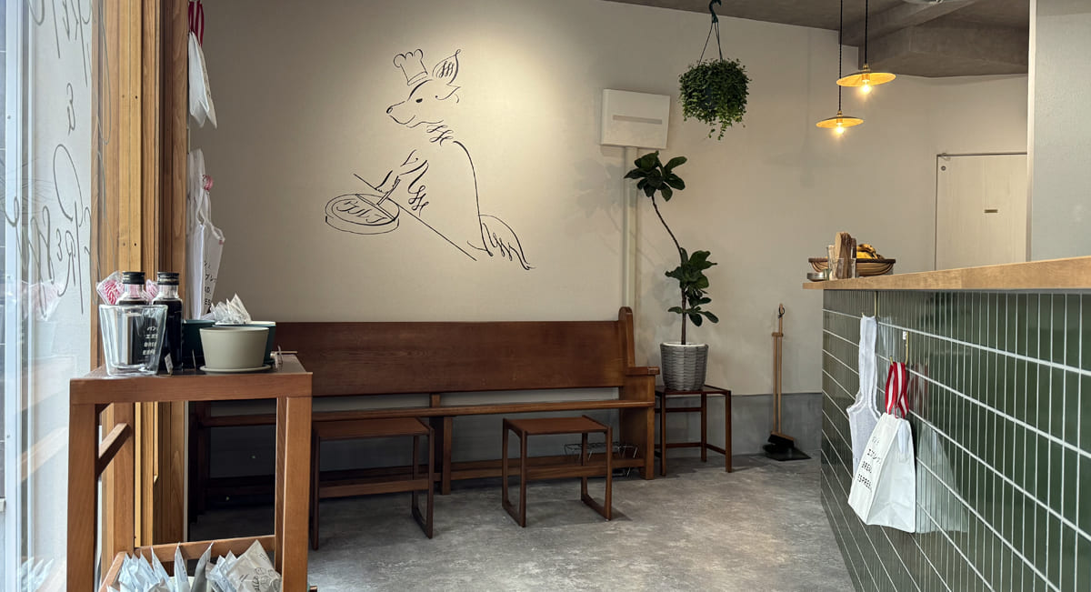 クレープとエスプレッソと中崎町の内観