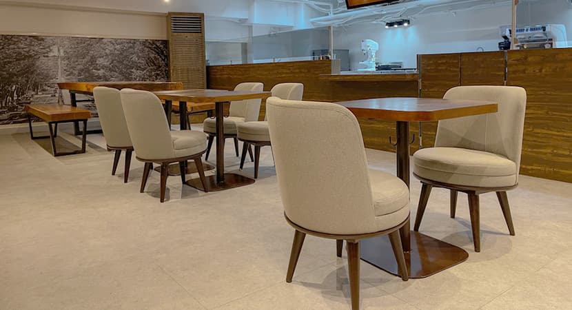 CREPE , ESPRESSO AND SHIBIREの内観